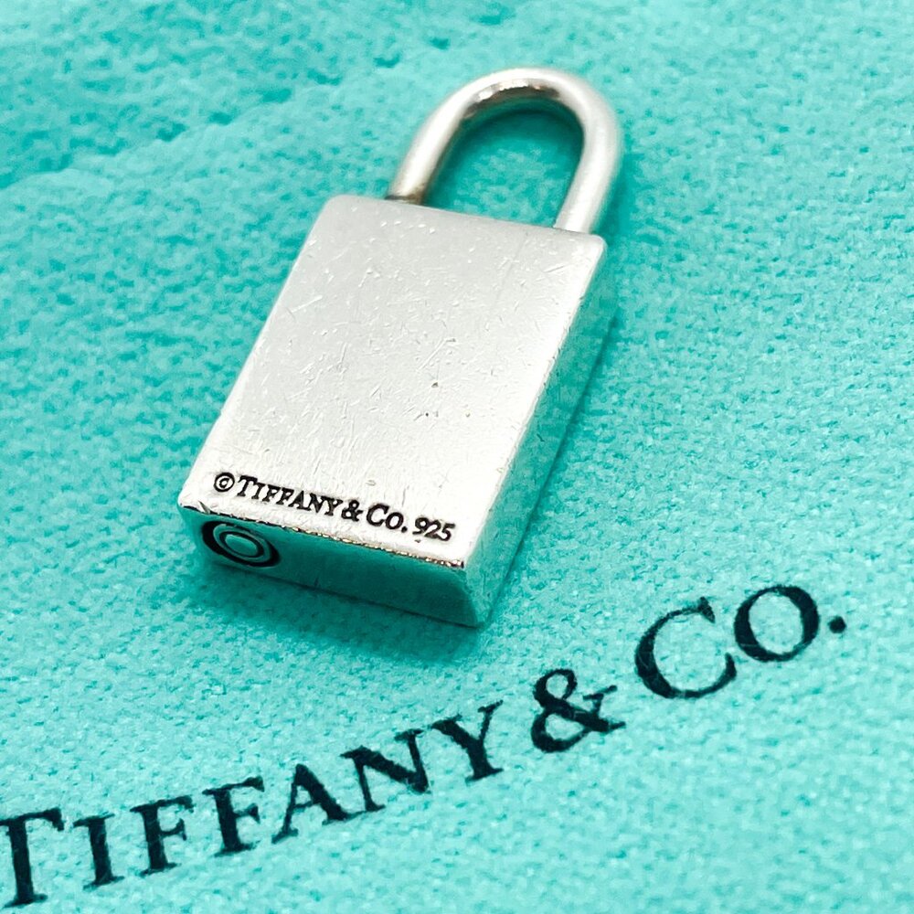 Tiffany & Co. Rare Ace of Spades Black Enamel Padlock Pendant Charm - Picture 7 of 12